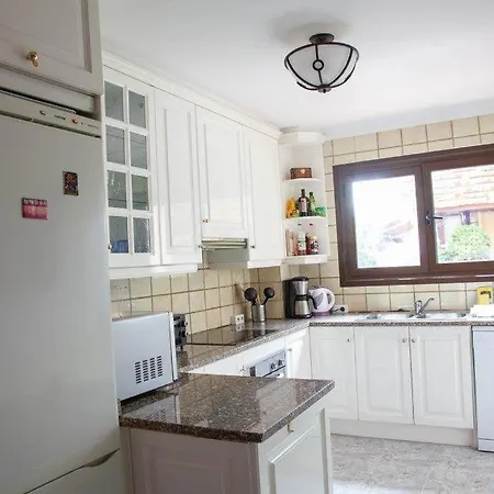Kerstin Bruns - Apartamento La Illa With Sea View Apartment Tossa de Mar